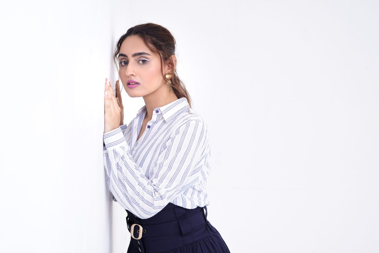 Navy Vintage Skirt - Image 3